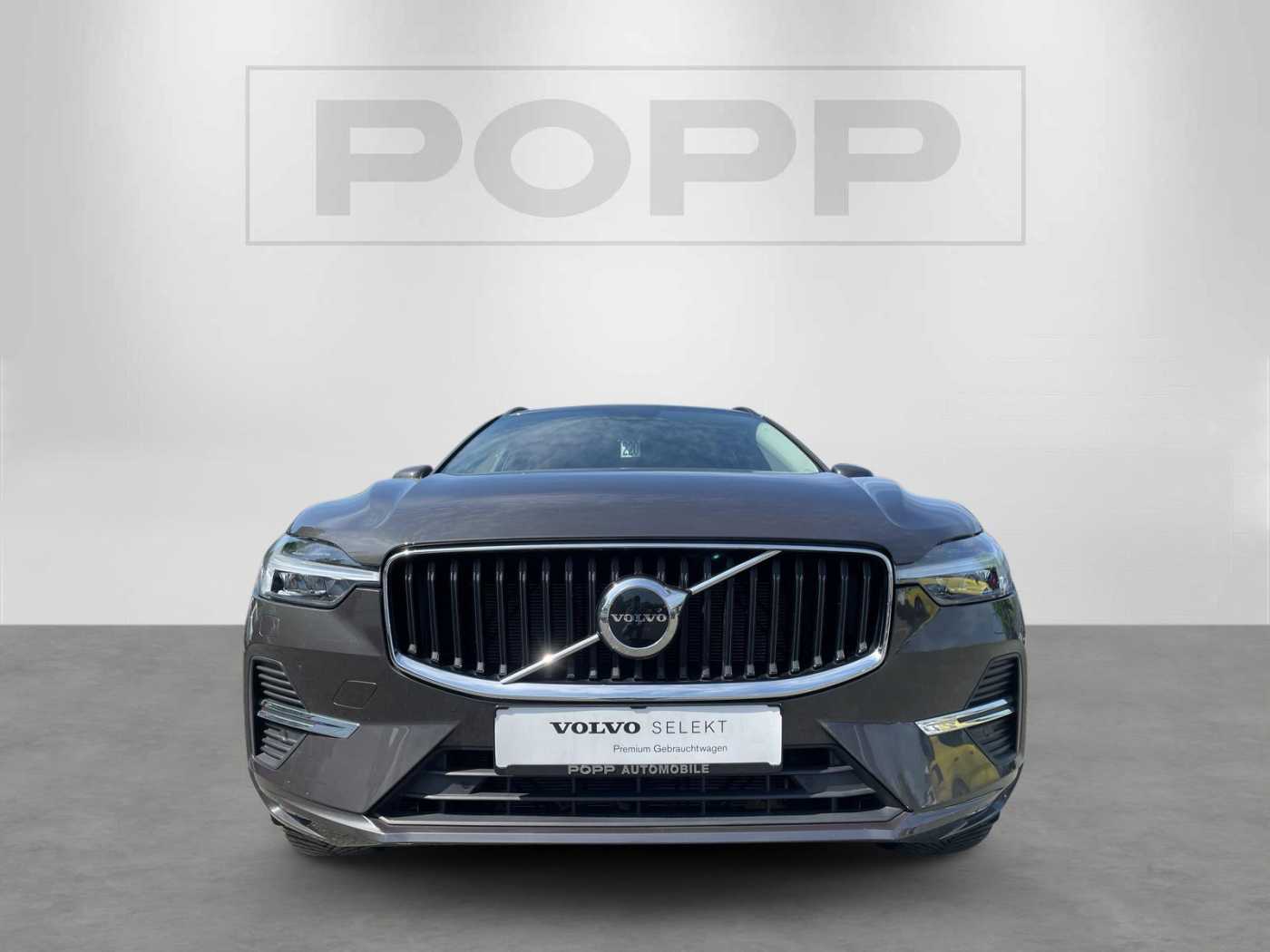 Volvo  B4 FWD Core ACC LED LHZ MEMO 4xSHZ STDHZ