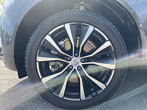 Volvo  B4 FWD Core ACC LED LHZ MEMO 4xSHZ STDHZ