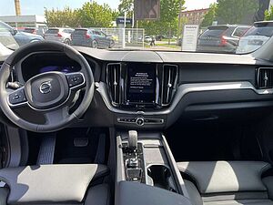 Volvo  B4 FWD Core ACC LED LHZ MEMO 4xSHZ STDHZ