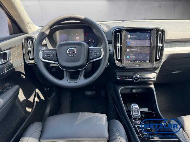 Volvo  XC40 Plus, B4 Mild-Hybrid, Benzin, Dark