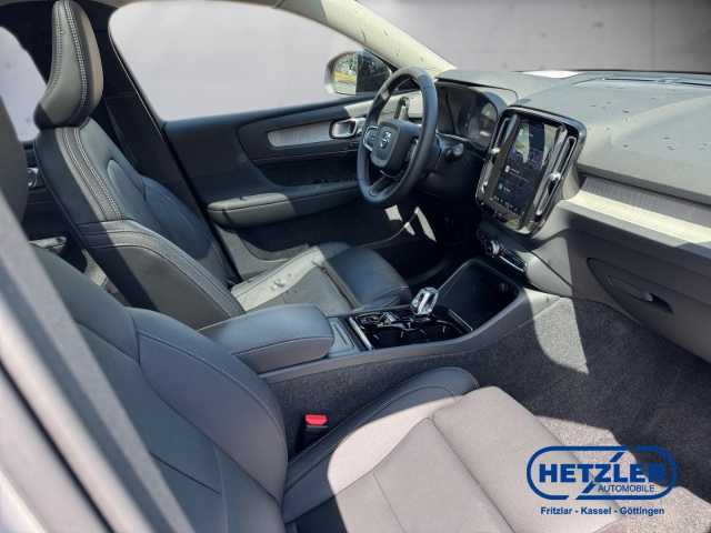 Volvo  XC40 Plus, B4 Mild-Hybrid, Benzin, Dark