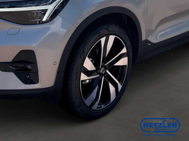 Volvo  XC40 Plus, B4 Mild-Hybrid, Benzin, Dark