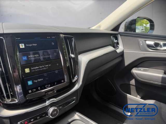 Volvo  XC60 Momentum, B4 Mild-Hybrid Diesel