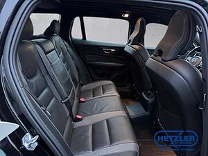 Volvo  V60 T6 TWIN ENGINE AWD Automatikgetriebe (186+65kW/253+87PS) R-Design