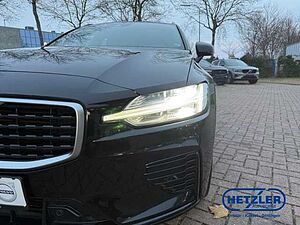 Volvo  V60 T6 TWIN ENGINE AWD Automatikgetriebe (186+65kW/253+87PS) R-Design