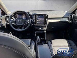 Volvo  XC40 Plus, B4 Mild-Hybrid, Benzin, Dark