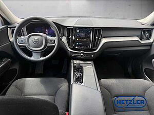 Volvo  XC60 Momentum, B4 Mild-Hybrid Diesel