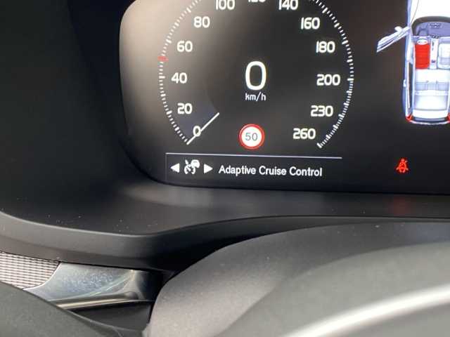 Volvo  V60 Recharge R-Design, T6 AWD Plug-in Hybrid