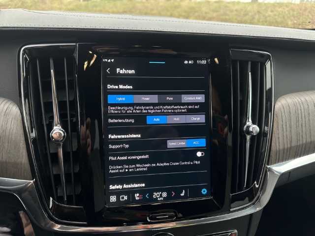 Volvo  V90 Recharge Plus, T6 AWD Plug-in Hybrid, Elektrisch/Benzin, Dark