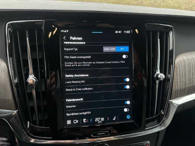 Volvo  V90 Recharge Plus, T6 AWD Plug-in Hybrid, Elektrisch/Benzin, Dark