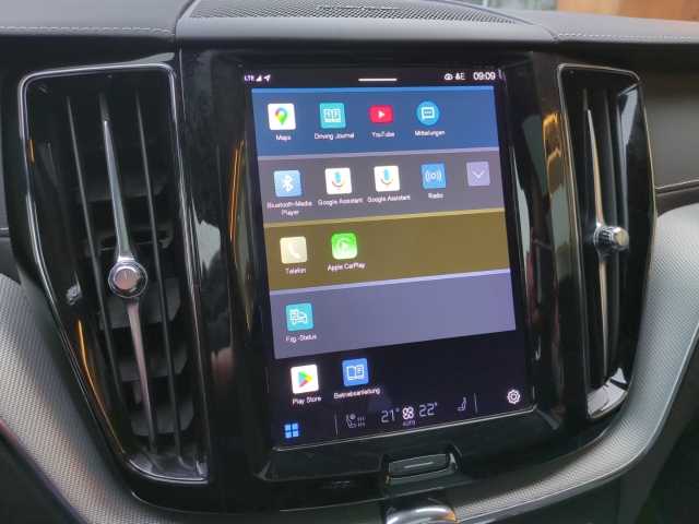 Volvo  XC60 Recharge R-Design, T8 AWD Plug-in Hybrid