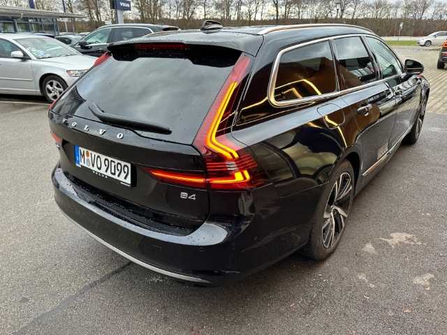 Volvo  V90 Ultimate, B4 Mild-Hybrid, Benzin, Bright