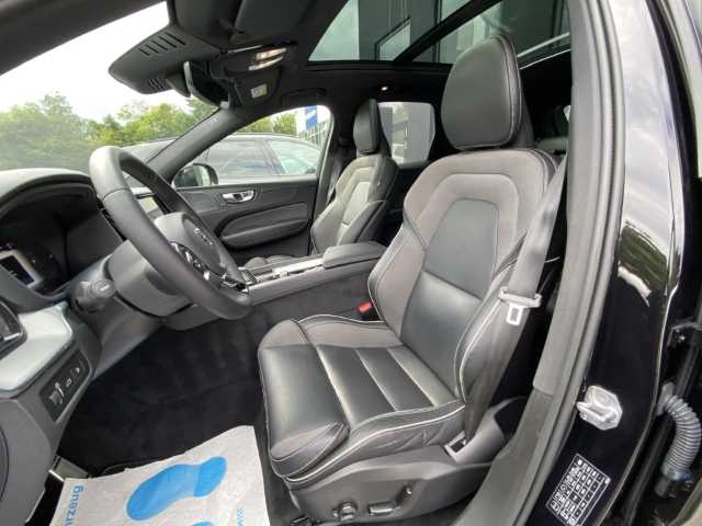 Volvo  XC60 Recharge R-Design, T8 AWD Plug-in Hybrid