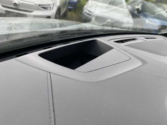Volvo  V60 R-Design, B4 Mild-Hybrid Diesel