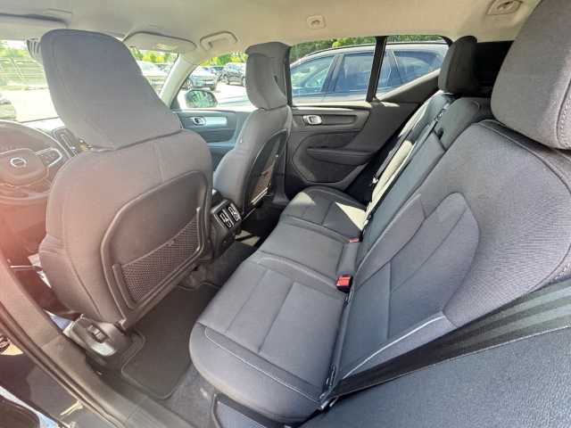Volvo  XC40 Momentum Pro, T3 Schaltgetriebe