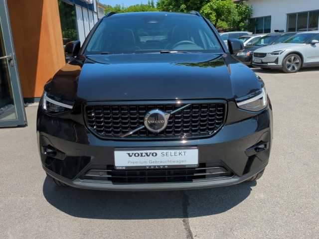 Volvo  XC40 Ultra, B4 Mild-Hybrid, Benzin, Dark