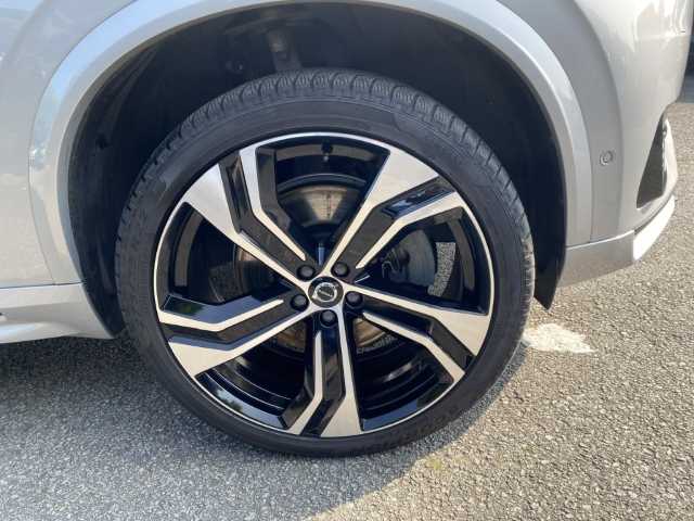 Volvo  XC90 Recharge Ultimate, T8 AWD Plug-in Hybrid, Elektrisch/Benzin, Dark, 7 Sitze