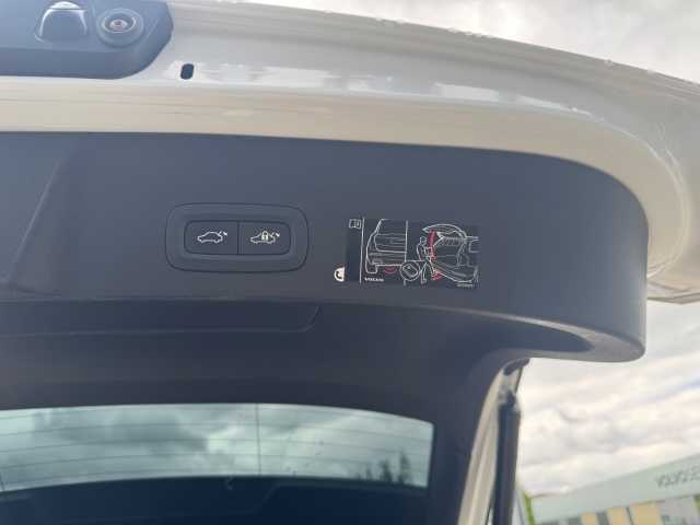 Volvo  XC40 Recharge R-Design Expression, T5 Plug-in Hybrid