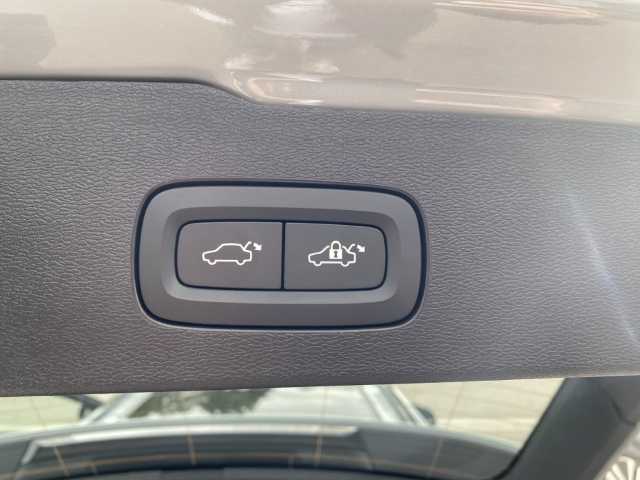 Volvo  V60 Ultimate, B4 Mild-Hybrid, Diesel, Dark