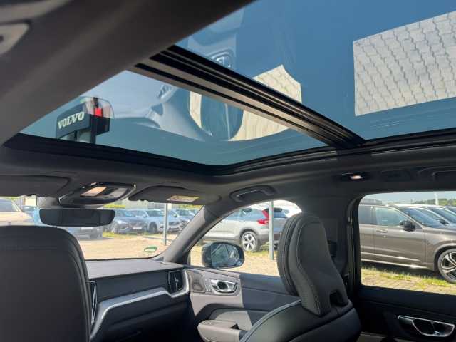Volvo  XC60 Black Edition Ultra, T8 AWD Plug-in Hybrid, Elektrisch/Benzin