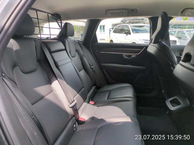Volvo  V90 CROSS COUNTRY D4 AWD Geartronic (140KW/190PS) CROSS COUNTRY aut.