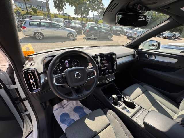 Volvo  XC40 Momentum Pro, T3 Automatikgetriebe