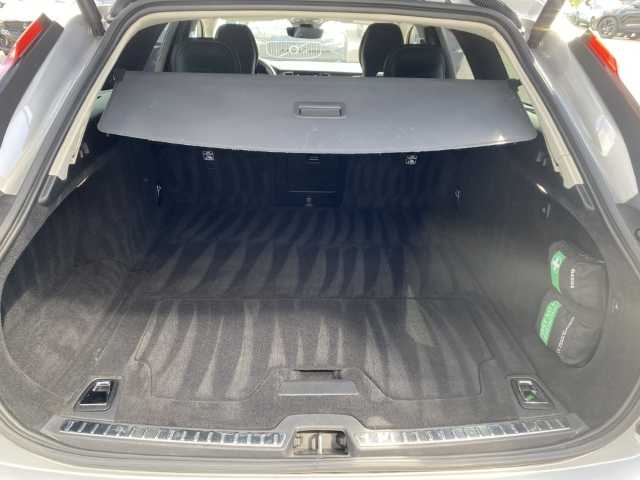Volvo  V90 Recharge Plus, T6 AWD Plug-in Hybrid, Elektrisch/Benzin, Dark