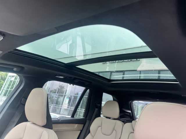 Volvo  XC90 Ultra, T8 AWD Plug-in Hybrid, Elektrisch/Benzin, Dark, 7 Sitze