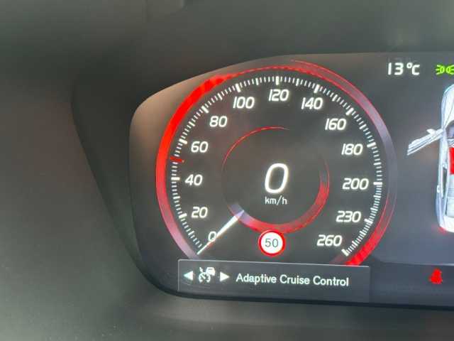 Volvo  S60 R-Design, B5 Mild-Hybrid Benzin