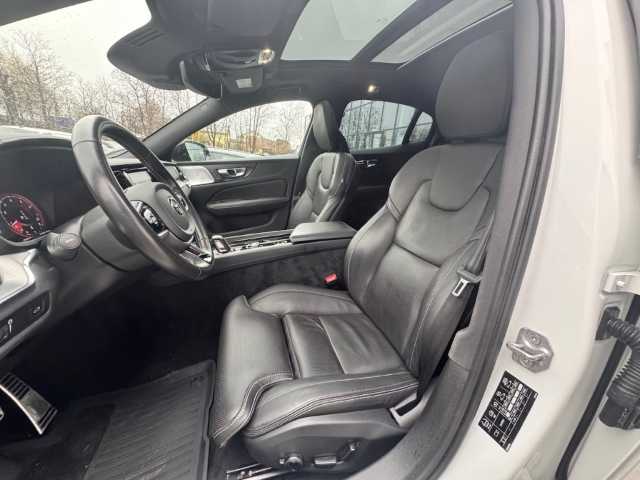 Volvo  S60 R-Design, B5 Mild-Hybrid Benzin