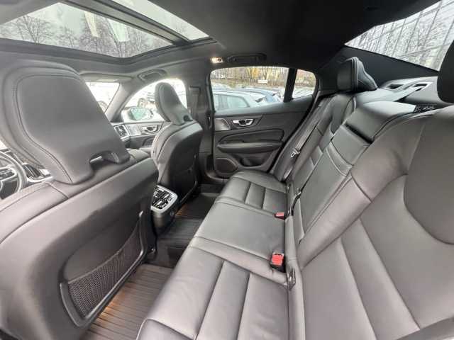 Volvo  S60 R-Design, B5 Mild-Hybrid Benzin