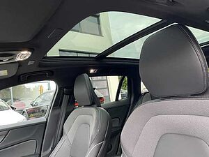 Volvo  V60 Recharge R-Design, T6 AWD Plug-in Hybrid