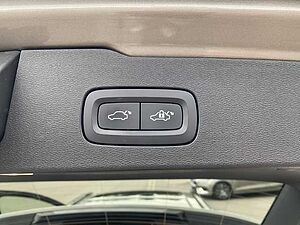Volvo  V60 Recharge R-Design, T6 AWD Plug-in Hybrid