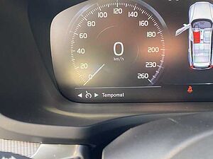 Volvo  V60 Recharge R-Design, T6 AWD Plug-in Hybrid