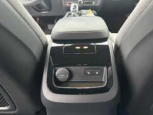 Volvo  V90 Recharge Plus, T6 AWD Plug-in Hybrid, Elektrisch/Benzin, Dark