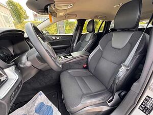 Volvo  V60 Recharge R-Design Expression, T6 AWD Plug-in Hybrid