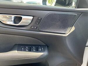Volvo  V60 Recharge R-Design, T6 AWD Plug-in Hybrid