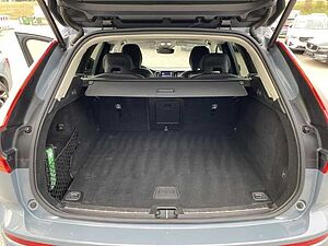 Volvo  XC60 Plus, B4 AWD Mild-Hybrid, Diesel, Dark