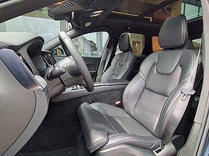 Volvo  XC60 Recharge R-Design, T8 AWD Plug-in Hybrid