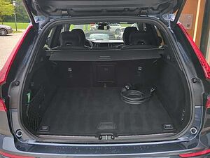 Volvo  XC60 Recharge R-Design, T8 AWD Plug-in Hybrid