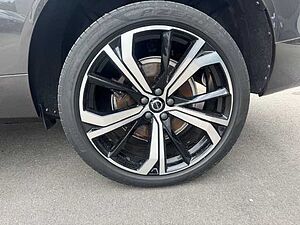 Volvo  XC60 Recharge R-Design, T6 AWD Plug-in Hybrid