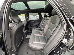 Volvo  XC60 Recharge R-Design, T8 AWD Plug-in Hybrid