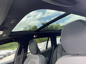 Volvo  V60 R-Design, B4 Mild-Hybrid Diesel