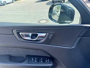Volvo  XC60 Momentum Pro, B4 Mild-Hybrid Diesel