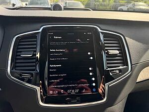 Volvo  XC90 Recharge Ultimate, T8 AWD Plug-in Hybrid, Elektrisch/Benzin, Dark, 7 Sitze
