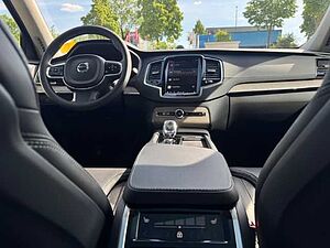 Volvo  XC90 Recharge Ultimate, T8 AWD Plug-in Hybrid, Elektrisch/Benzin, Dark, 7 Sitze