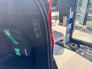 Volvo  XC90 Recharge Ultimate, T8 AWD Plug-in Hybrid, Elektrisch/Benzin, Dark, 7 Sitze