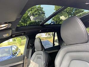 Volvo  XC90 Recharge Ultimate, T8 AWD Plug-in Hybrid, Elektrisch/Benzin, Dark, 7 Sitze