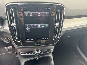 Volvo  XC40 Recharge R-Design Expression, T5 Plug-in Hybrid