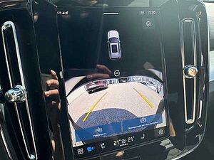 Volvo  XC40 Plus, B3 Mild-Hybrid, Benzin, Dark